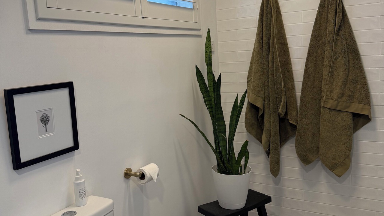 Photo of Bathroom in Glenbrook