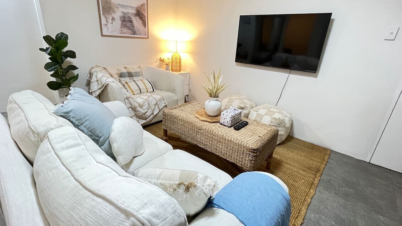 Photo of Livingroom in Hillsdale