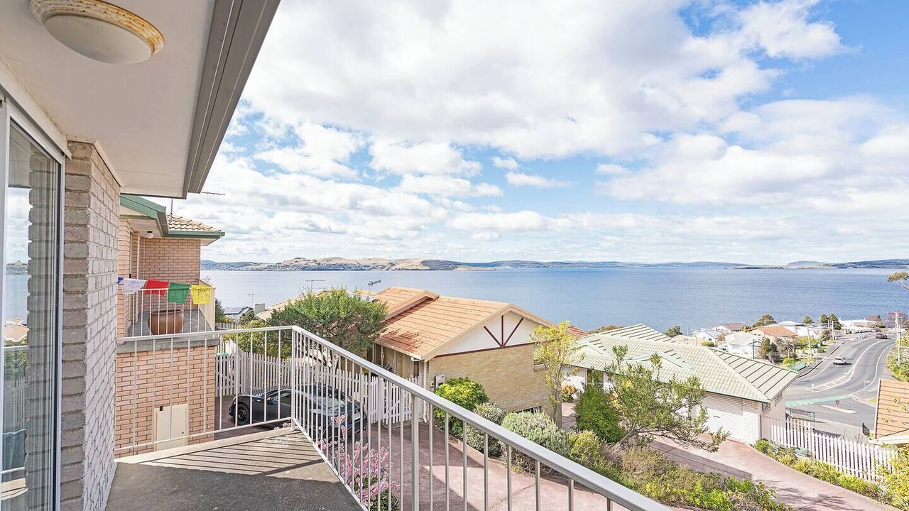 Photo of Patio Balcony in Sandy Bay