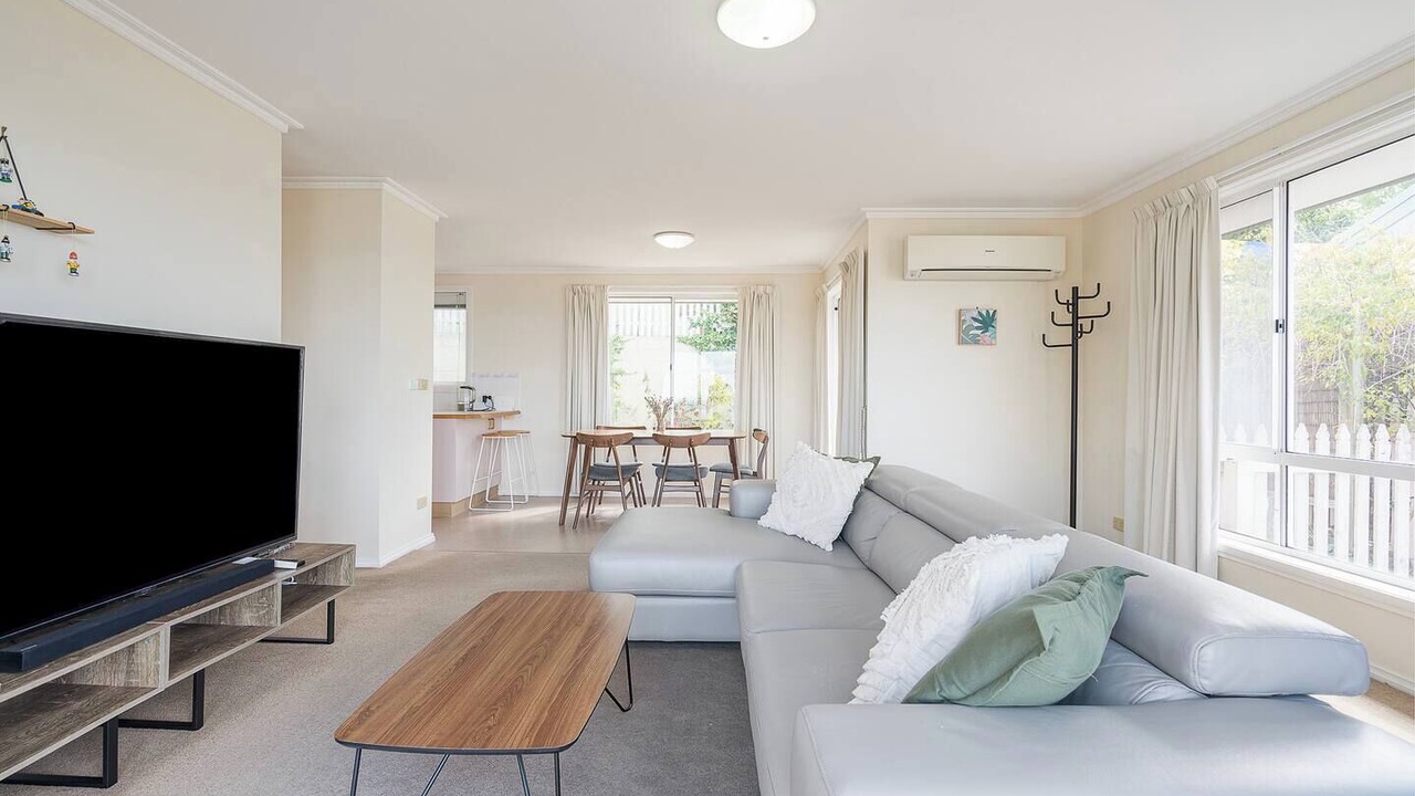 Photo of Livingroom in Sandy Bay
