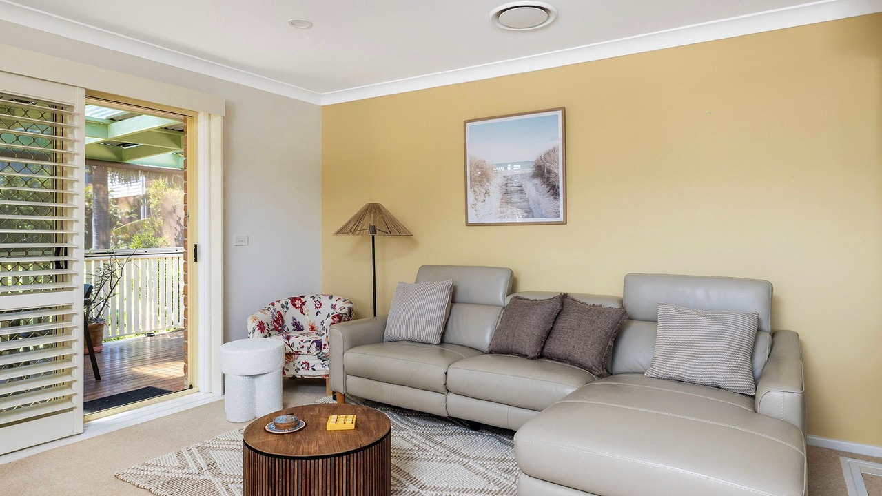 Photo of Livingroom in Corlette