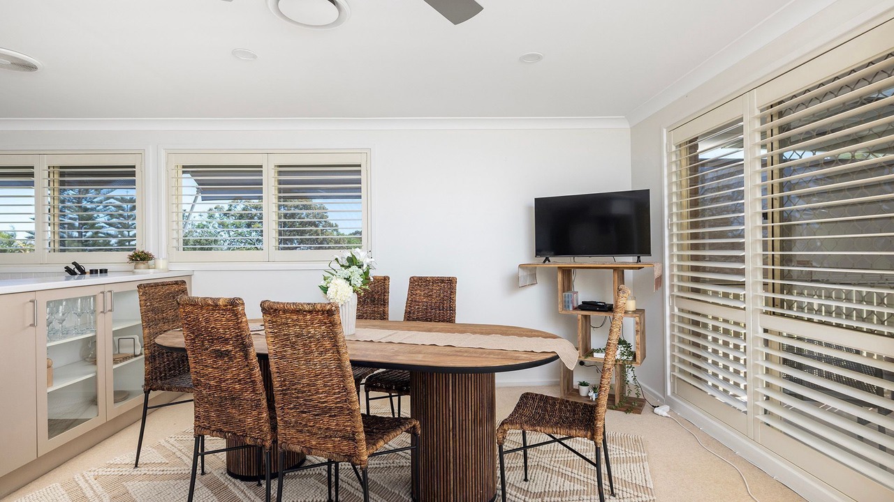 Photo of Livingroom in Corlette