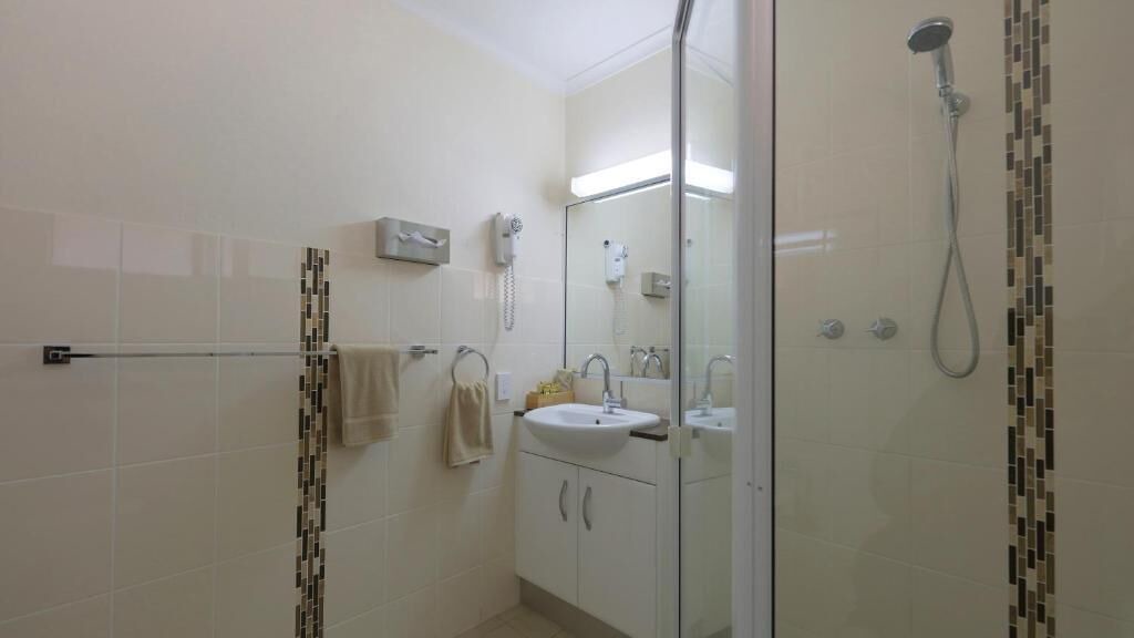 Photo of Bathroom in Tenterfield