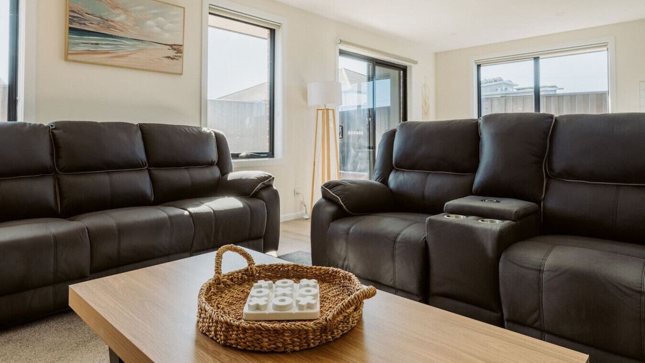 Photo of Livingroom in Shearwater
