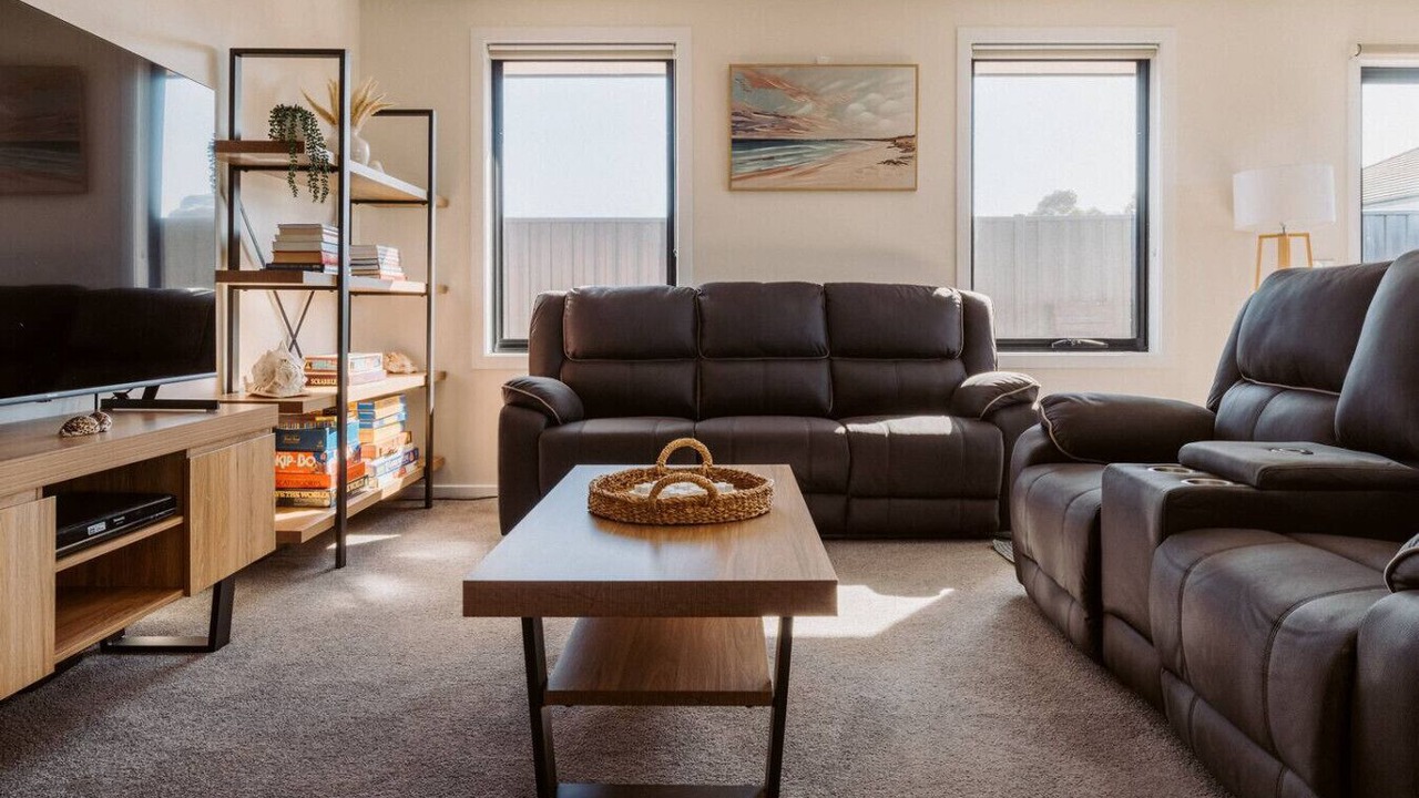 Photo of Livingroom in Shearwater