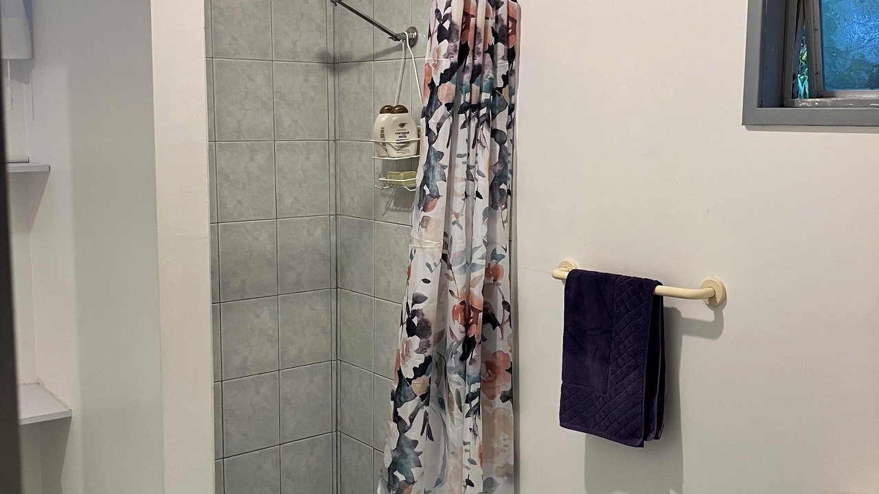Photo of Bathroom in Peaceful Bay