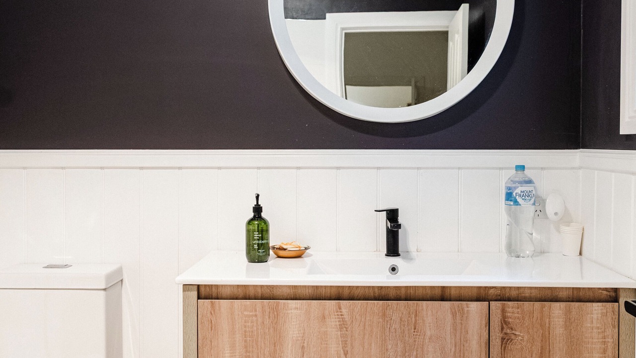 Photo of Bathroom in East Warburton