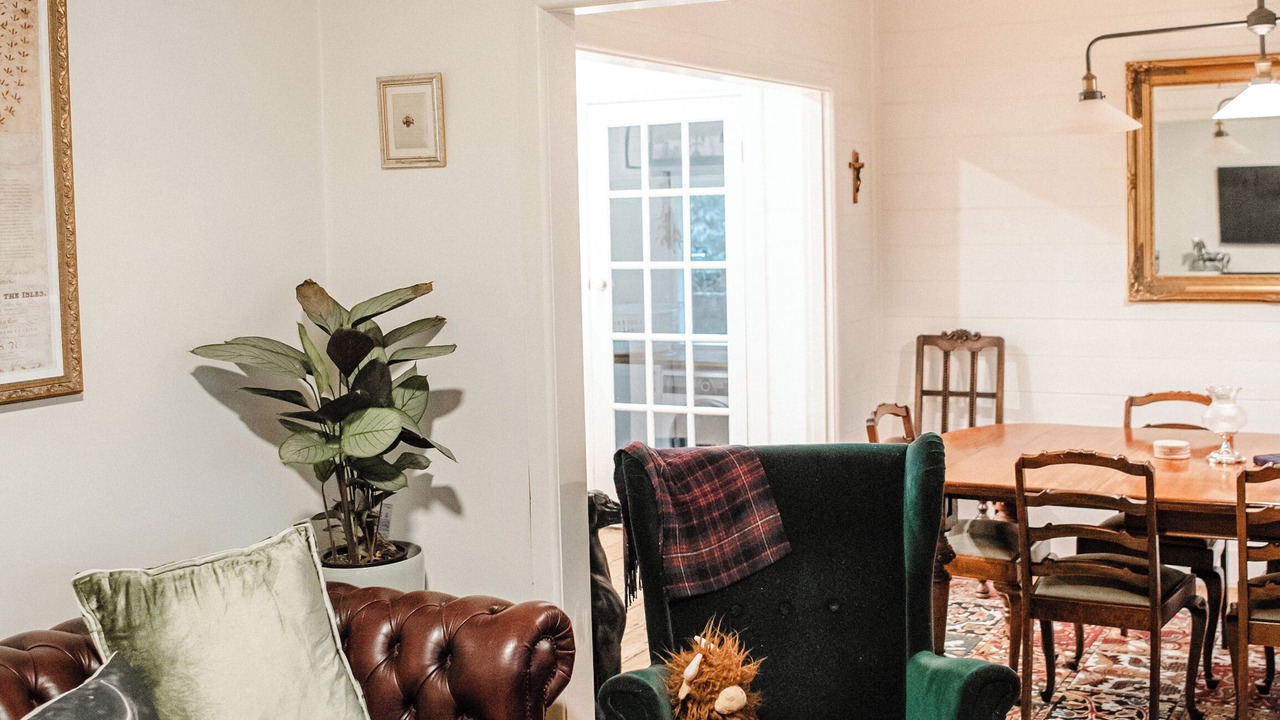 Photo of Livingroom in East Warburton