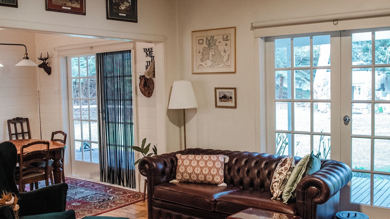 Photo of Livingroom in East Warburton