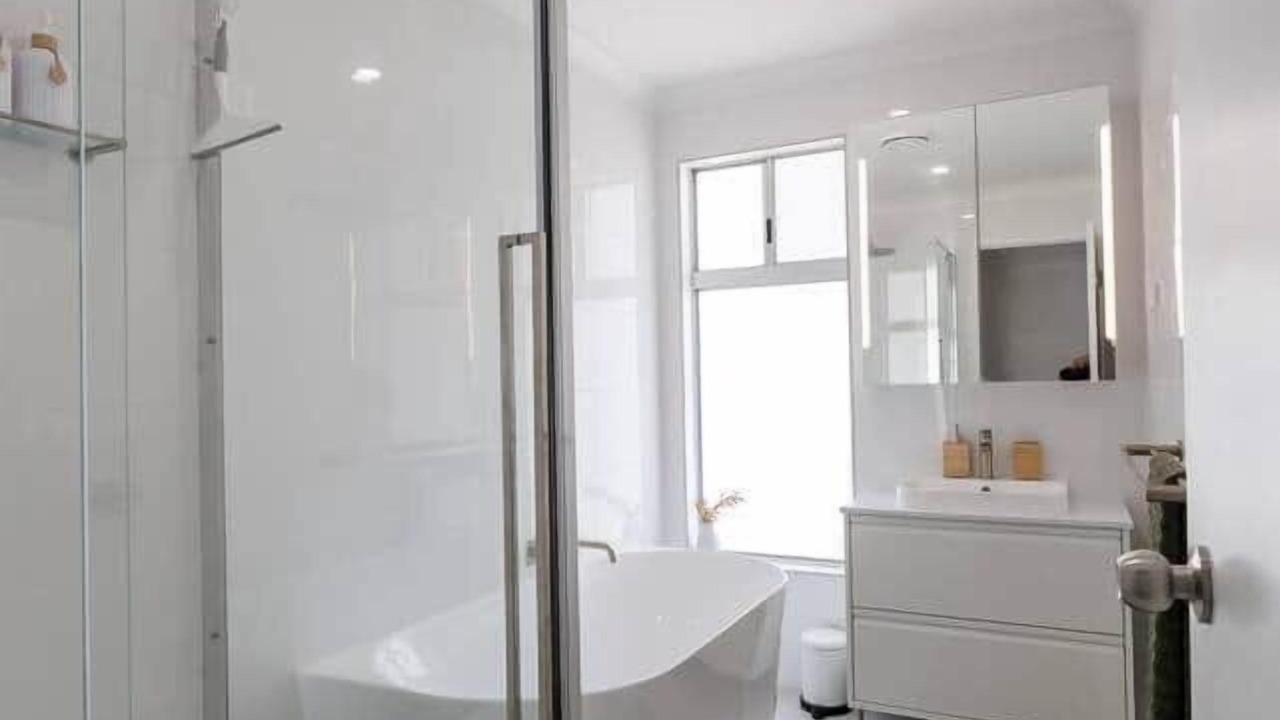 Photo of Bathroom in Woodridge