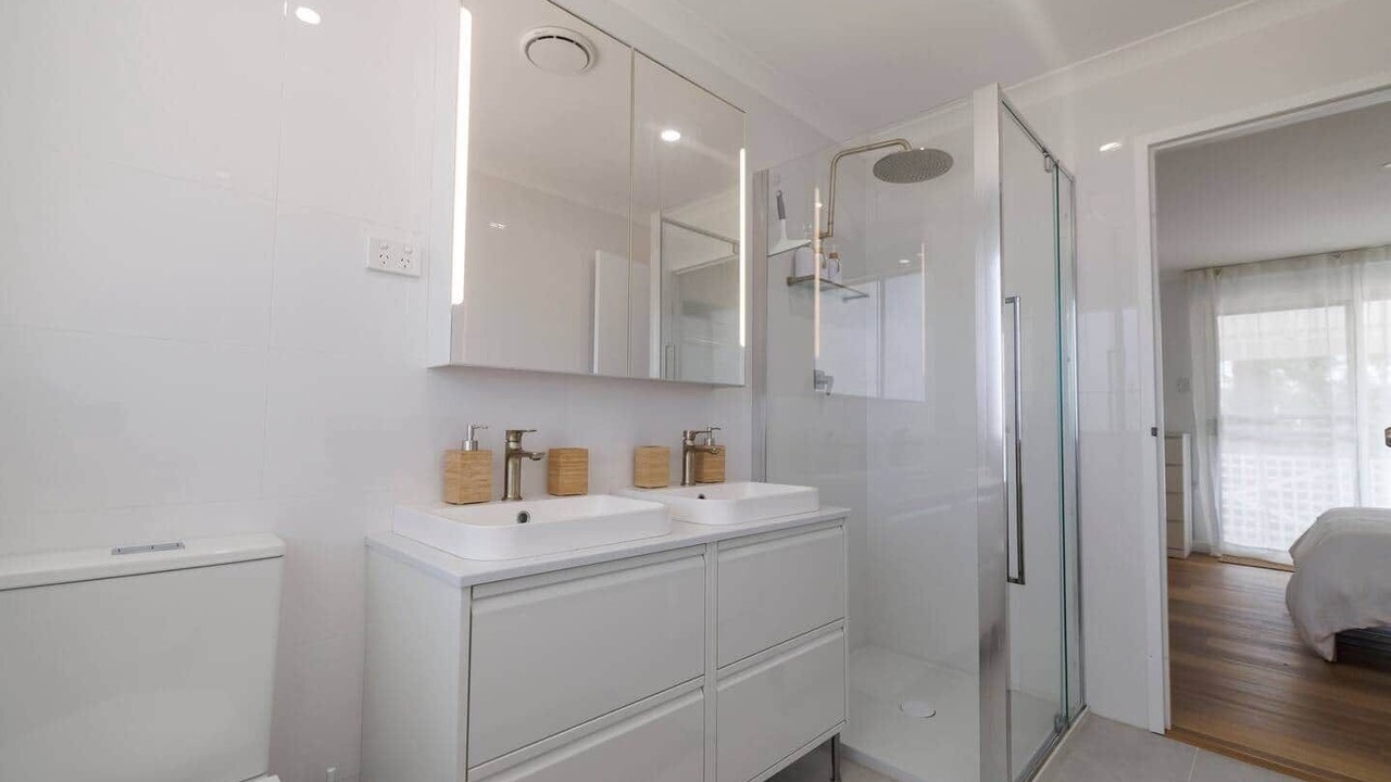Photo of Bathroom in Woodridge
