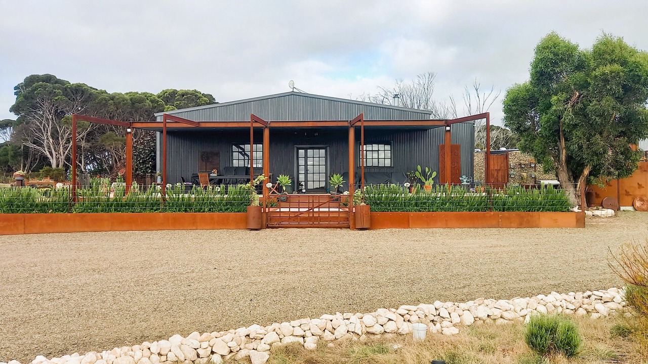 Photo of Outdoor in Dudley West