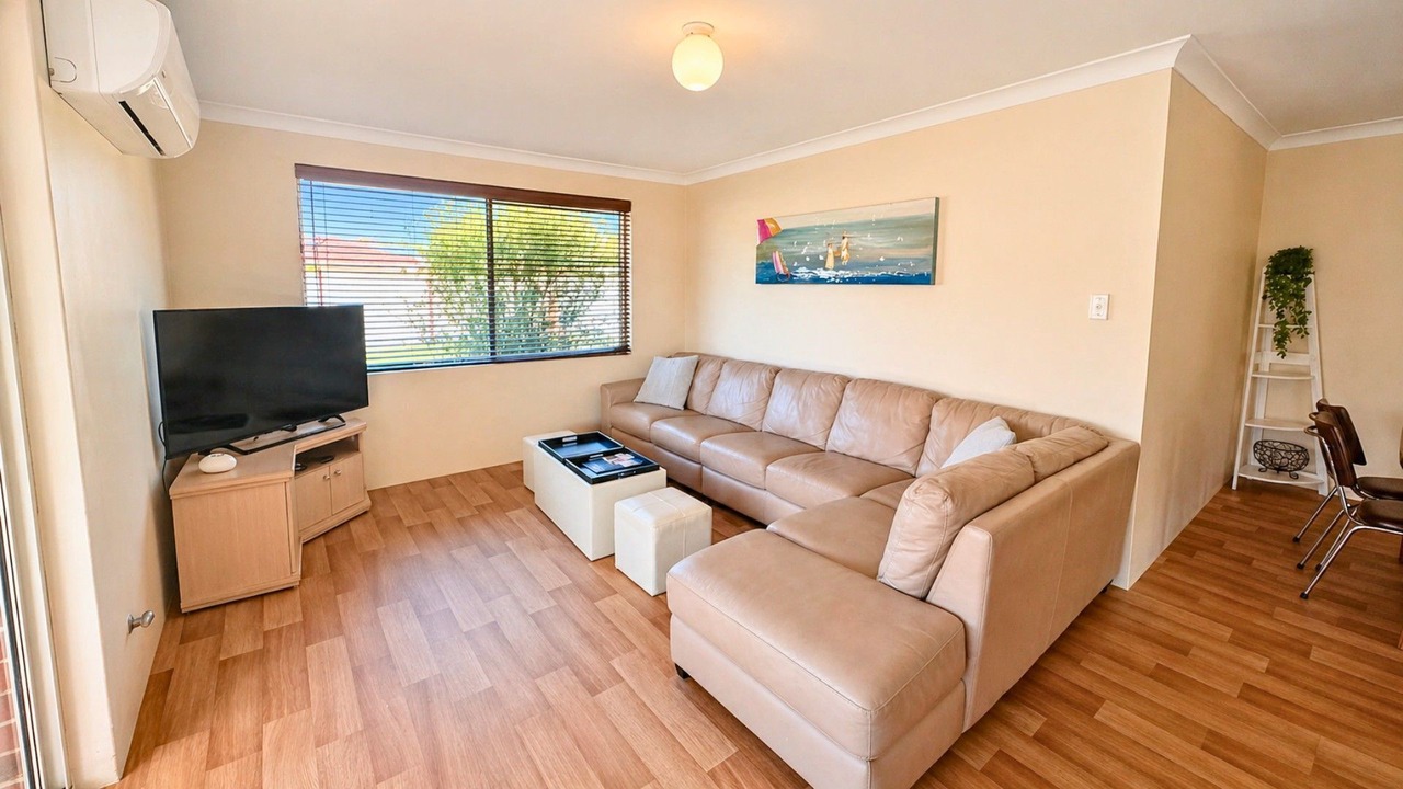 Photo of Livingroom in Broadwater