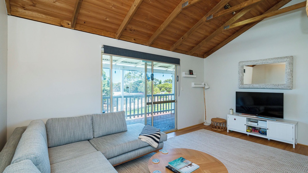 Photo of Livingroom in Guilderton