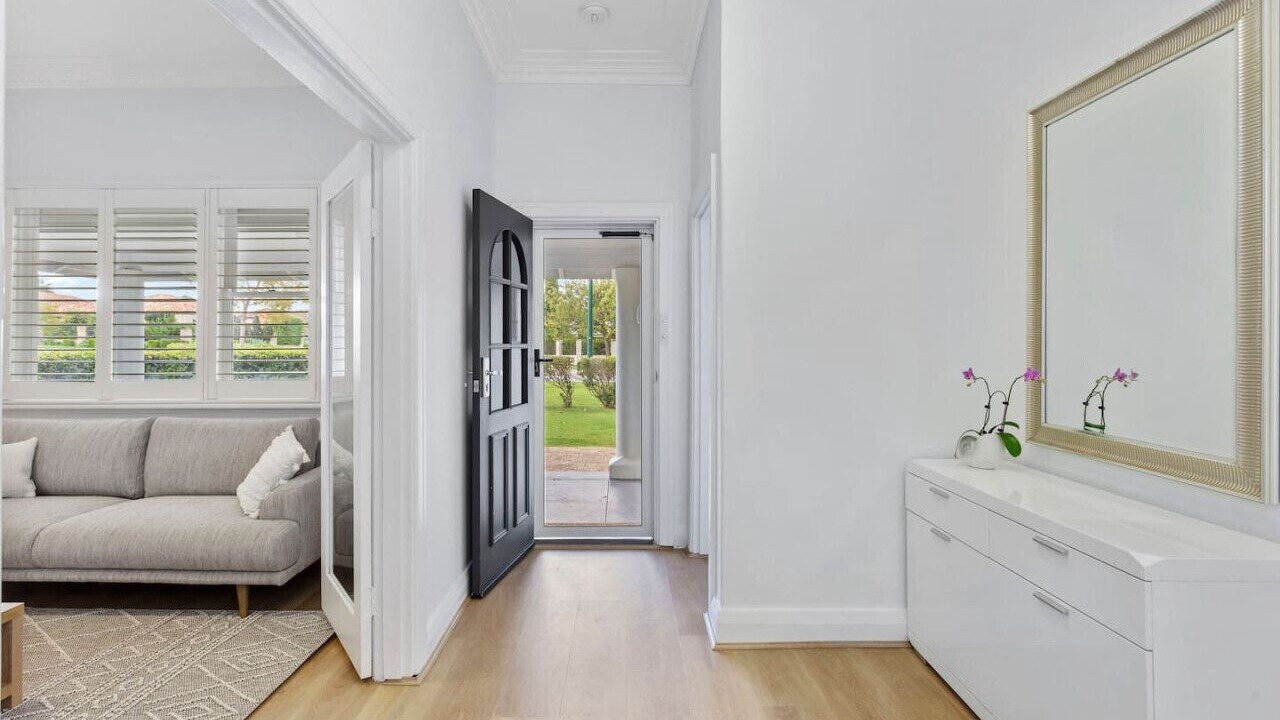 Photo of Livingroom in Mount Pleasant