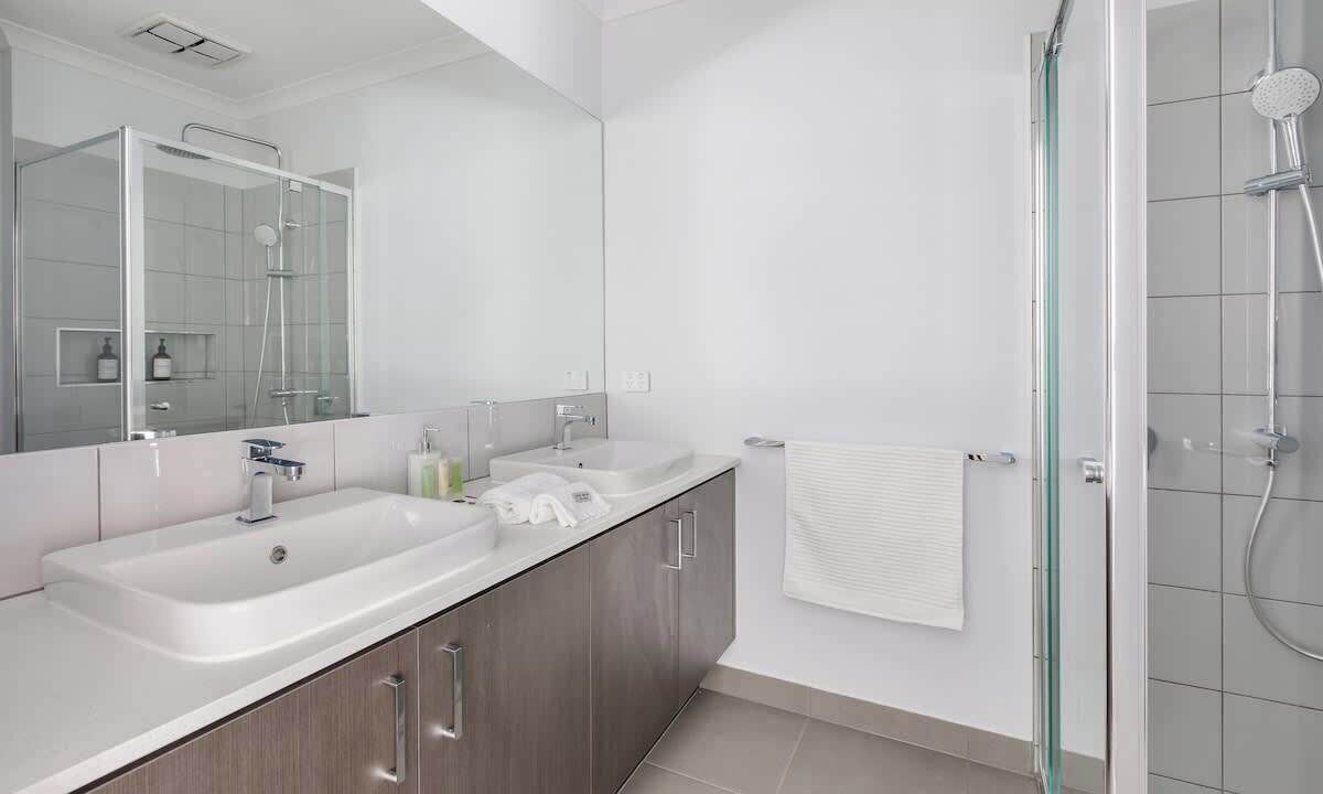Photo of Bathroom in Avondale Heights