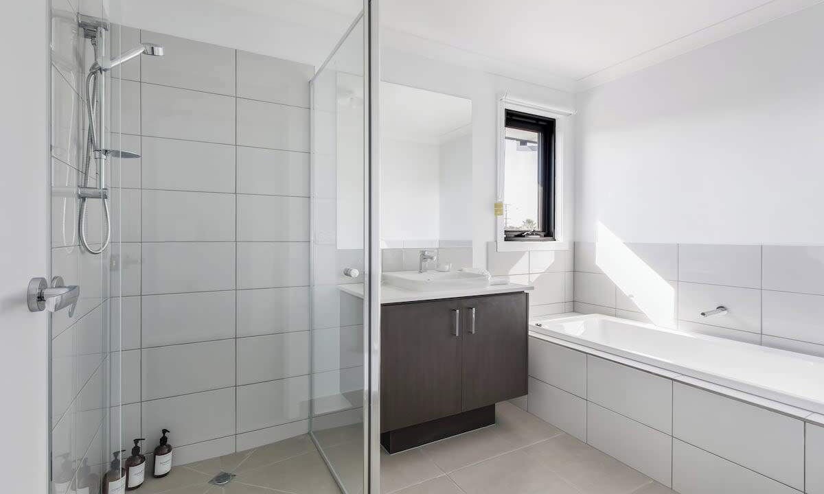 Photo of Bathroom in Avondale Heights