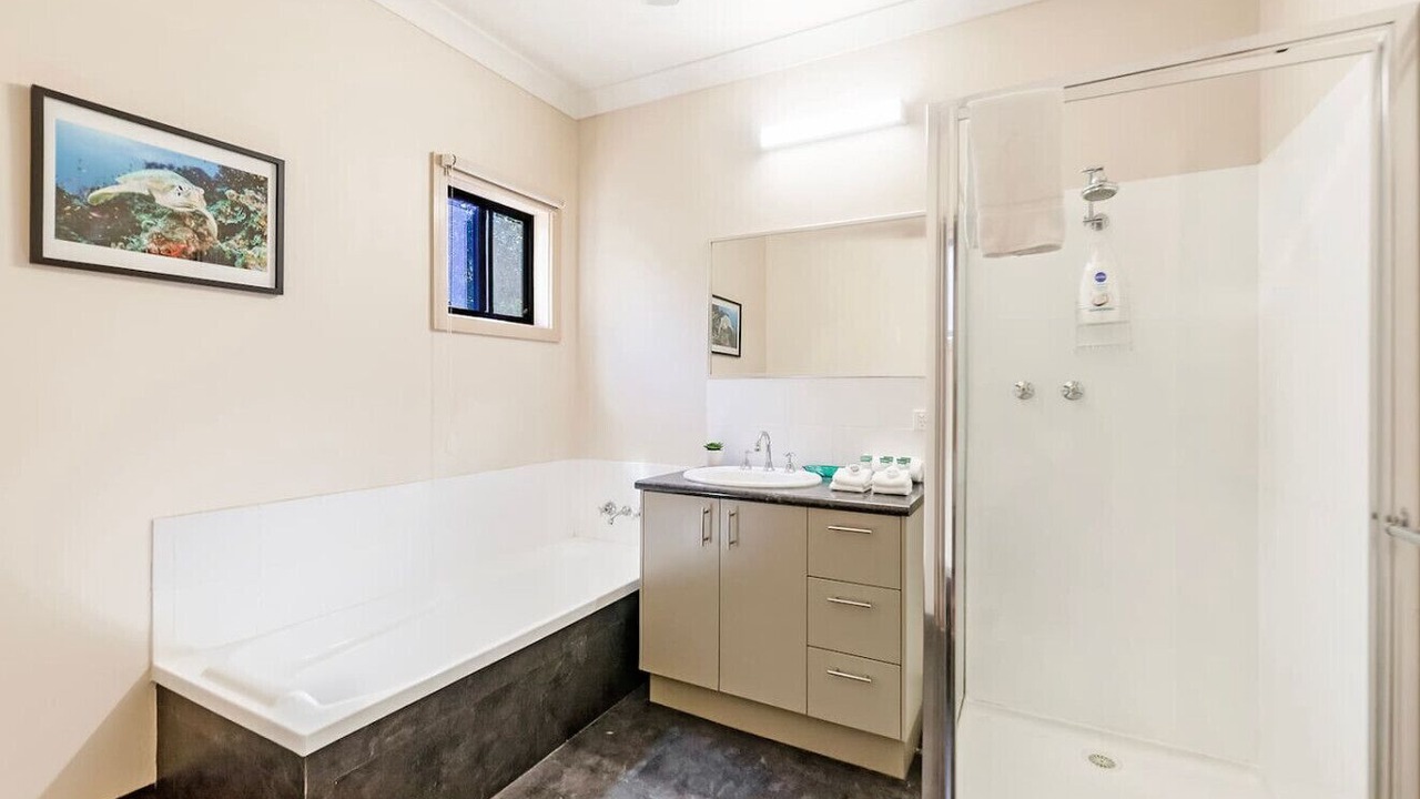 Photo of Bathroom in McMinns Lagoon