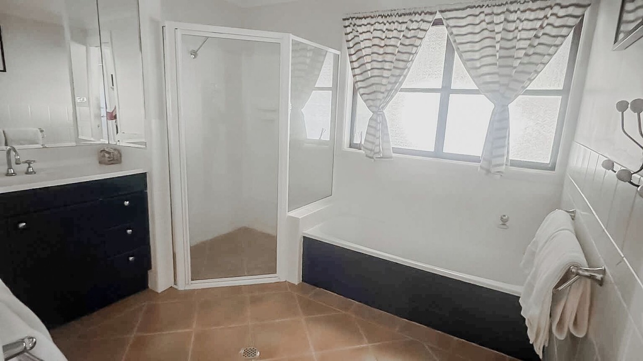 Photo of Bathroom in Coonabarabran