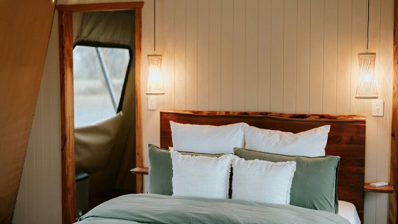 Photo of Bedroom in Running Stream
