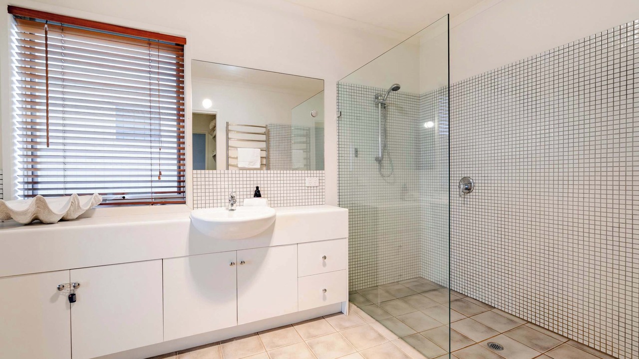 Photo of Bathroom in Torquay