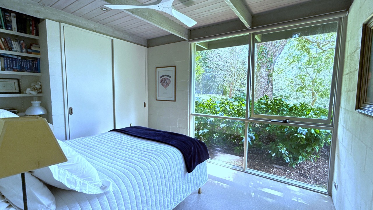 Photo of Bedroom in Foxground
