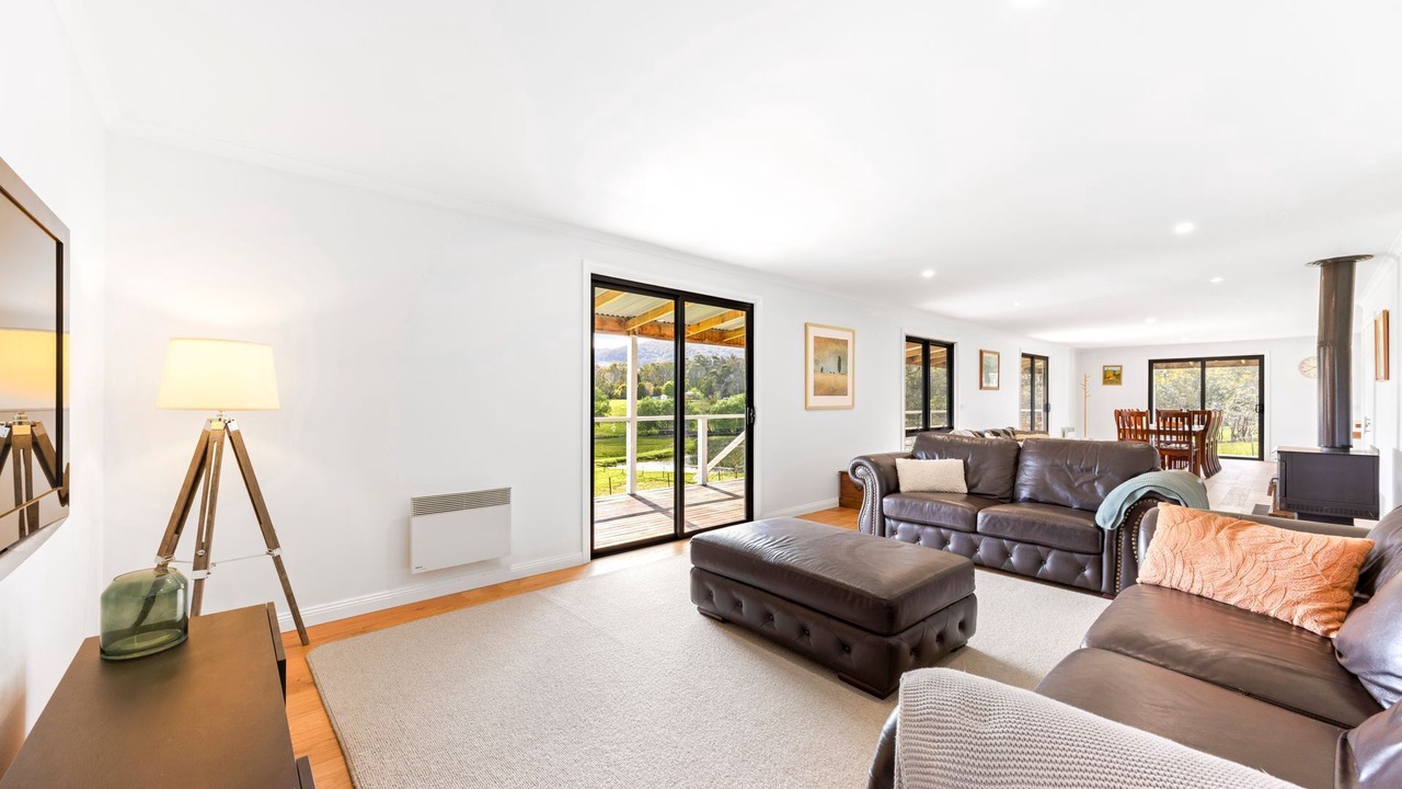 Photo of Livingroom in Tolmie