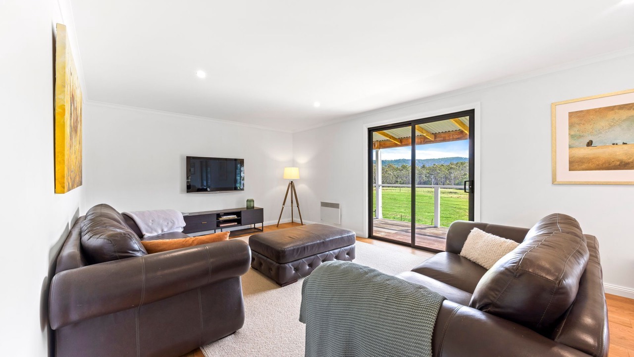 Photo of Livingroom in Tolmie