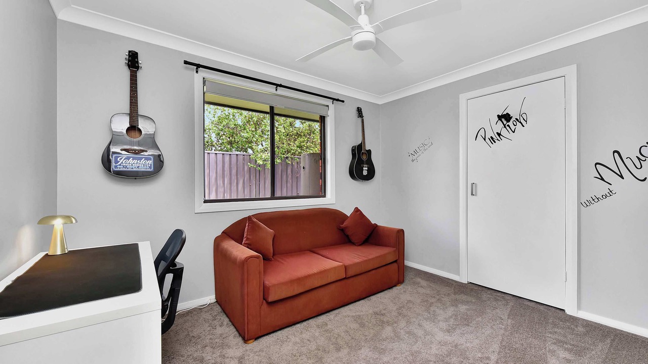 Photo of Livingroom in Duckenfield