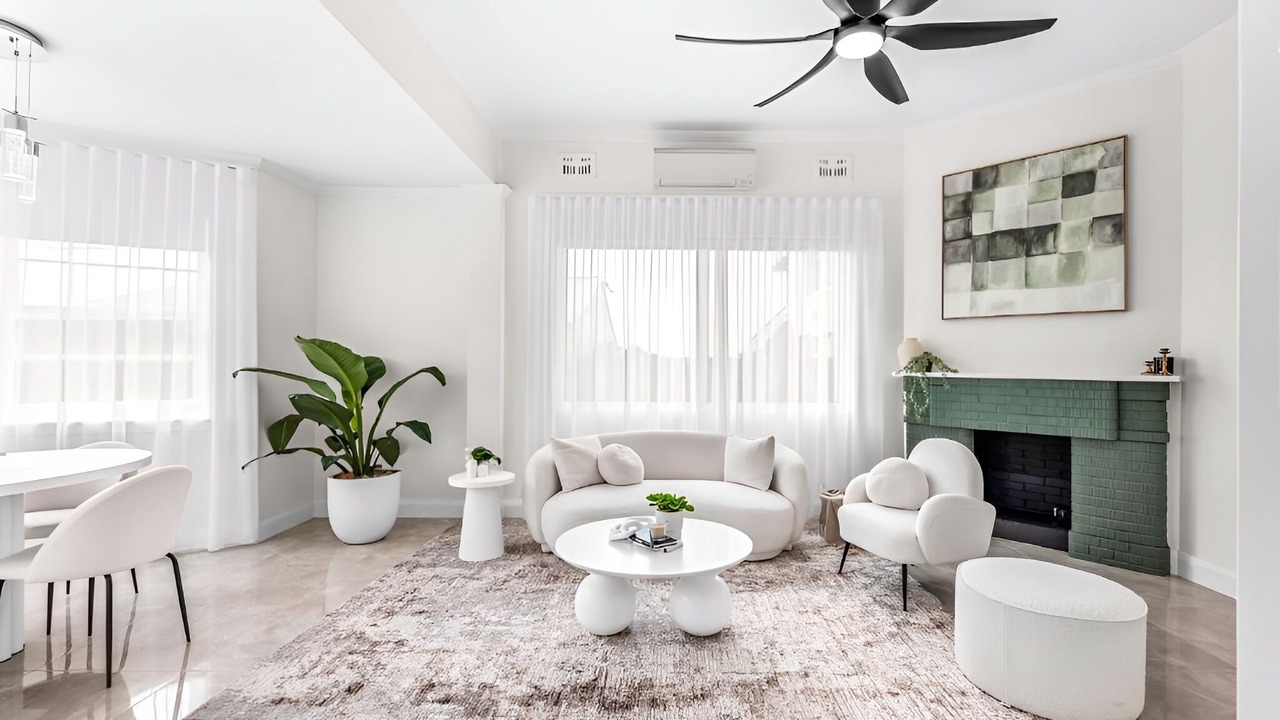 Photo of Livingroom in The Hill