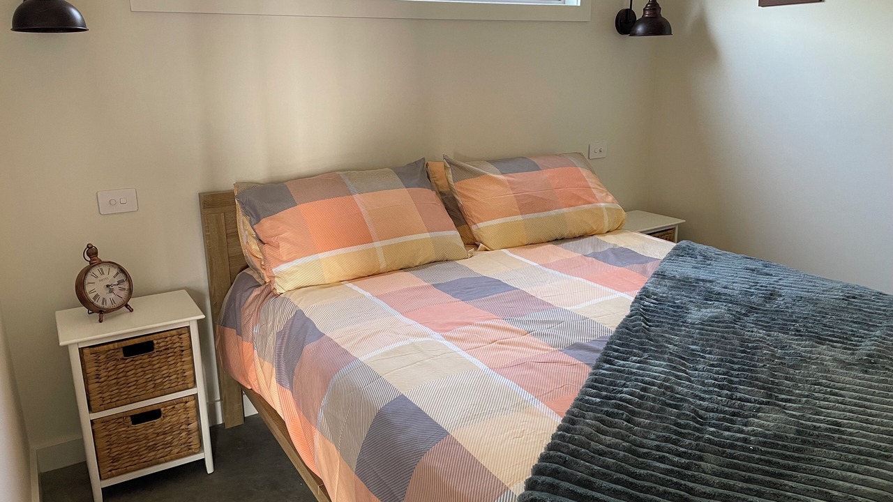 Photo of Bedroom in George Town Council