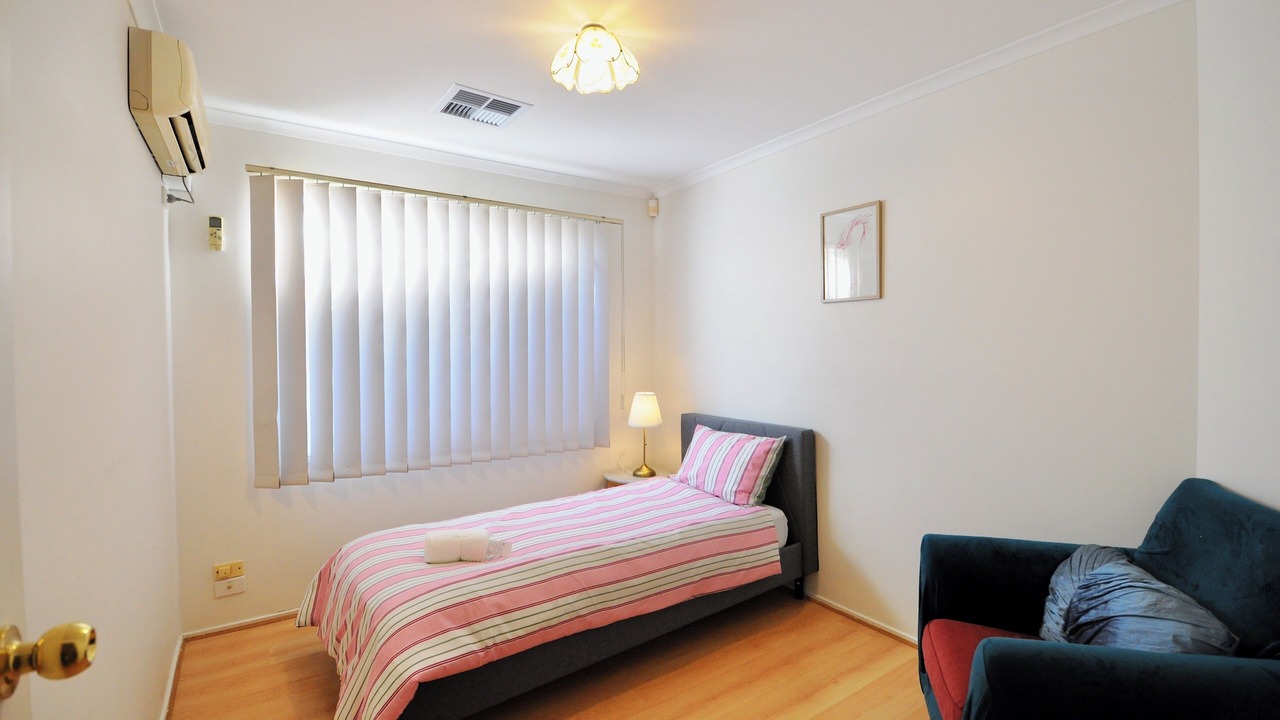 Photo of Bedroom in Glen Waverley
