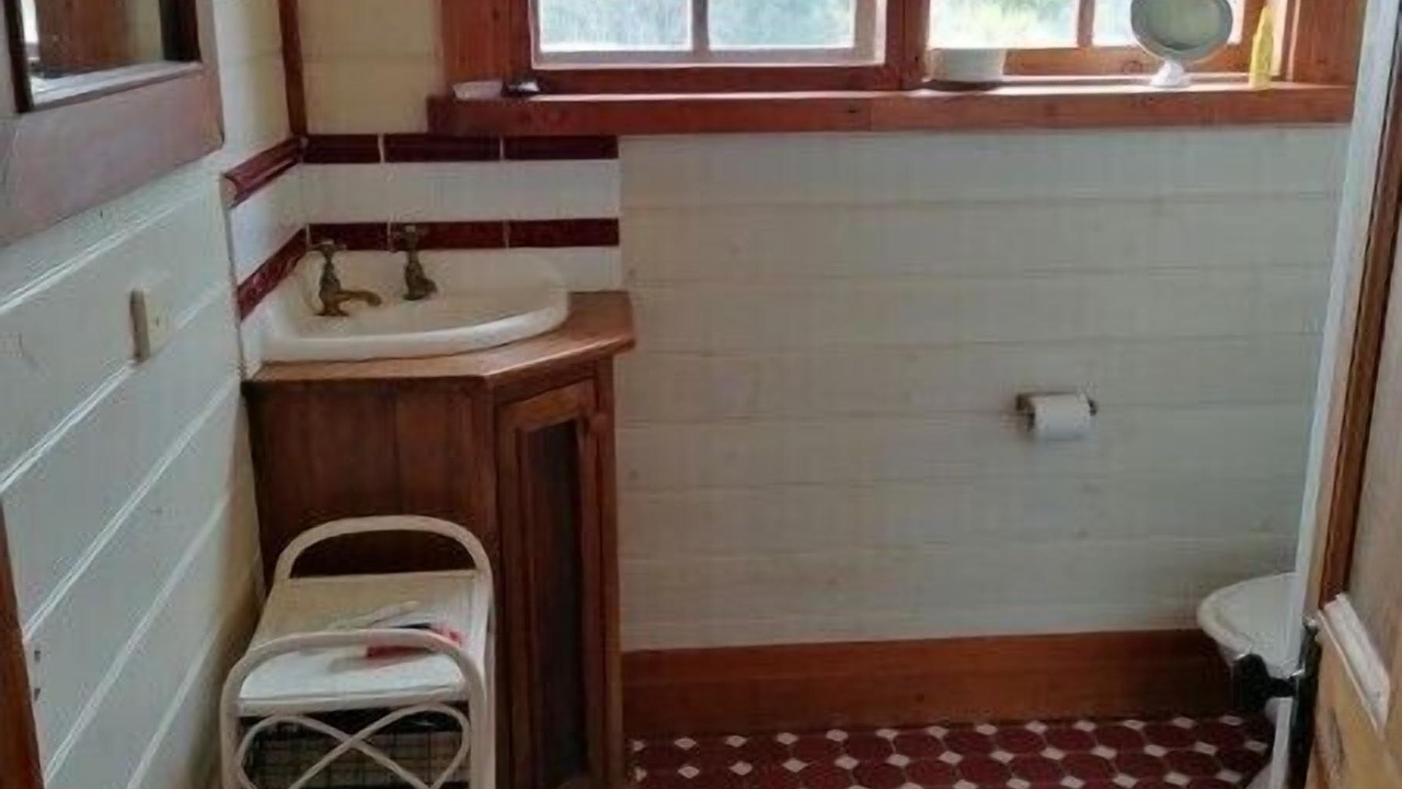 Photo of Bathroom in Wapengo