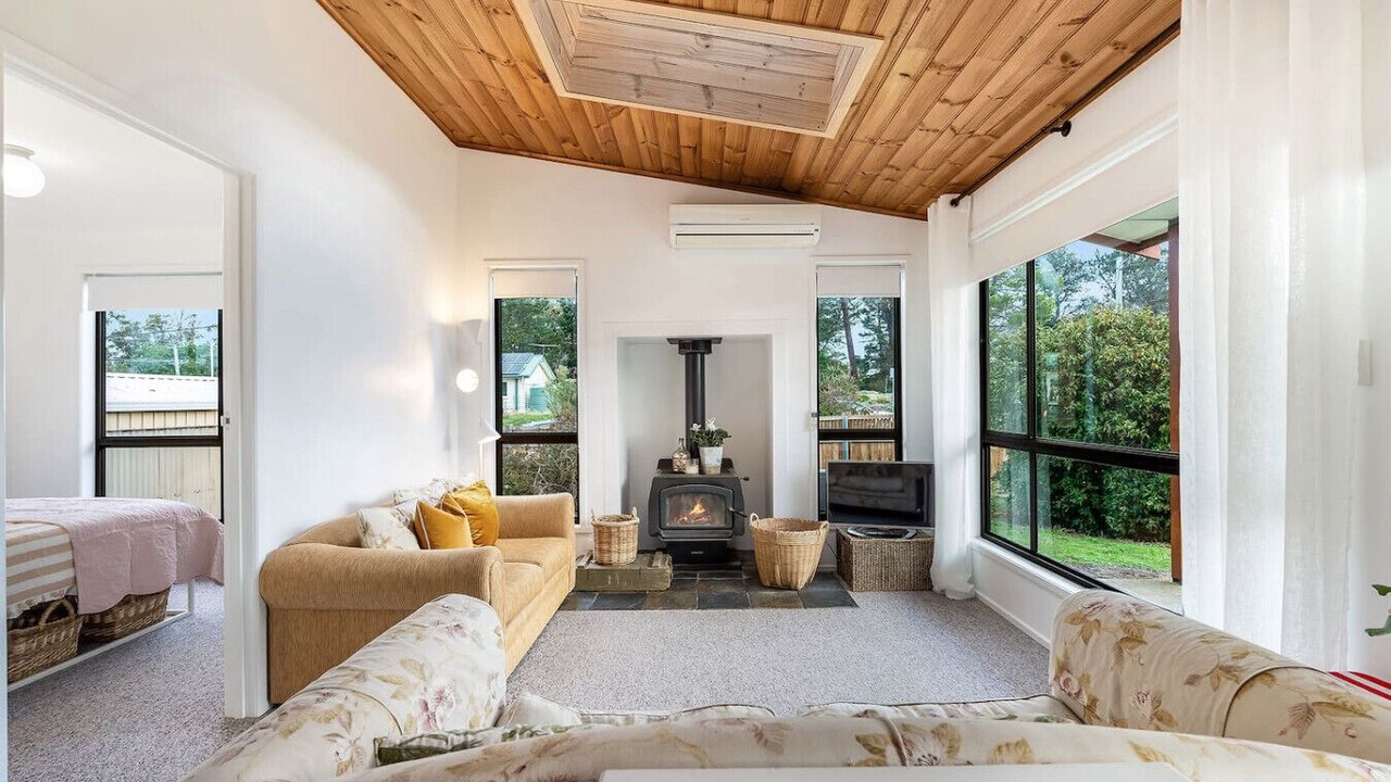 Photo of Livingroom in South Arm