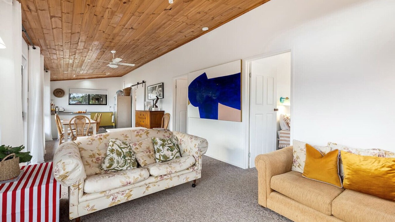 Photo of Livingroom in South Arm