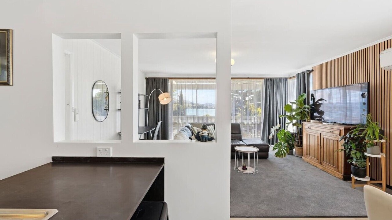 Photo of Livingroom in Midway Point