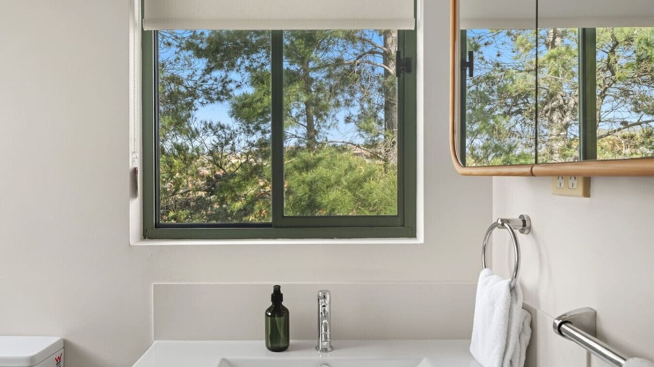 Photo of Bathroom in Lindisfarne