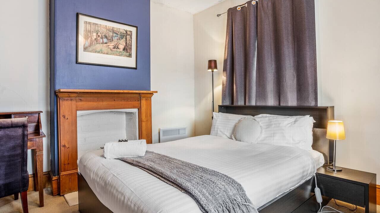 Photo of Bedroom in New Town