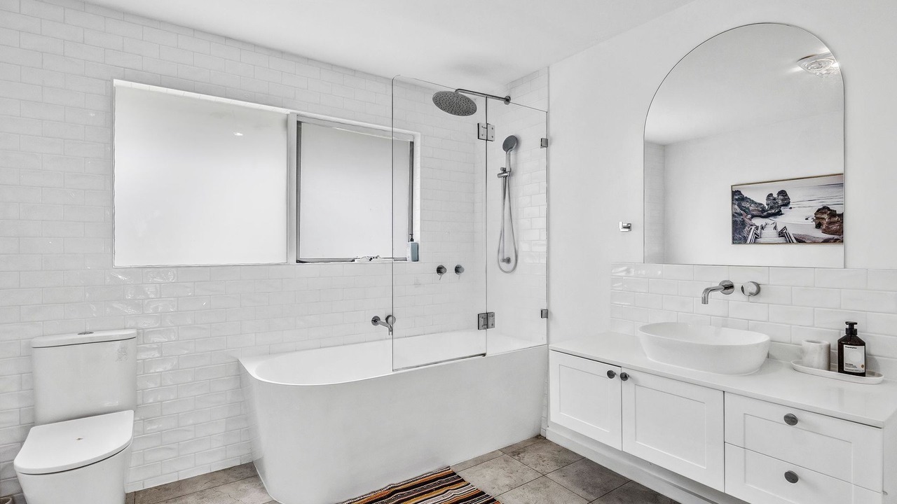 Photo of Bathroom in Big Hill