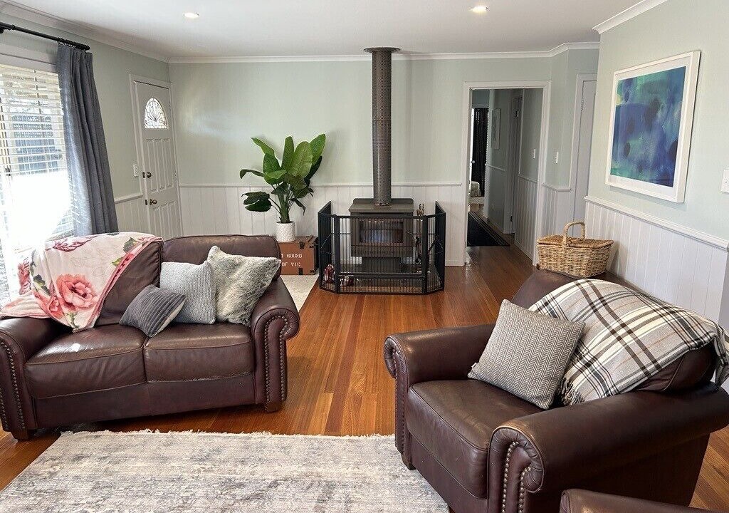 Photo of Livingroom in Coronet Bay
