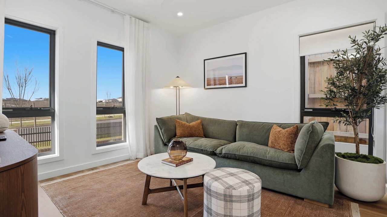 Photo of Livingroom in Orange