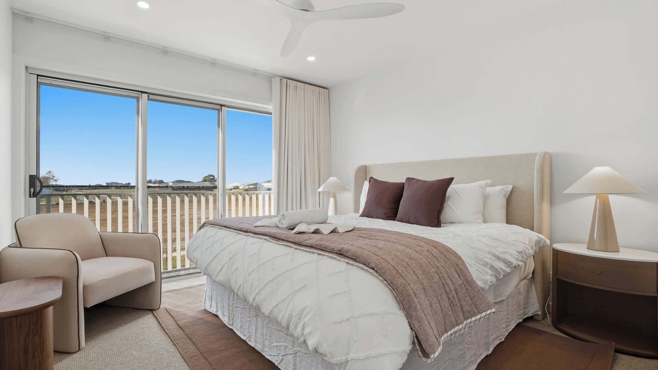 Photo of Bedroom in Orange