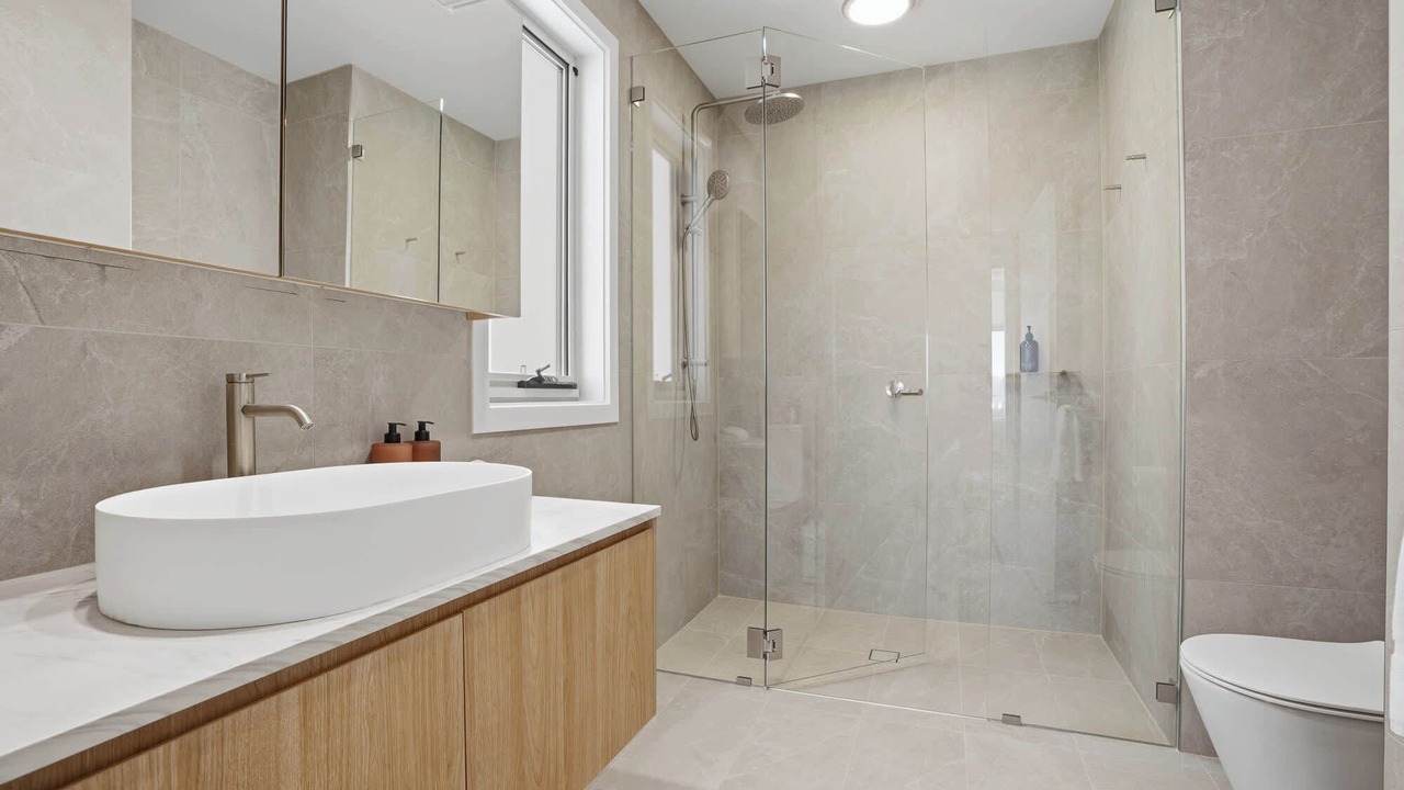 Photo of Bathroom in Orange