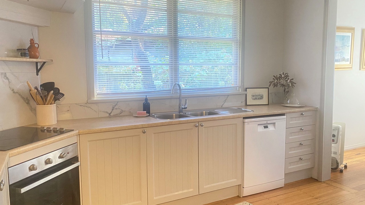 Photo of Kitchen in East Warburton