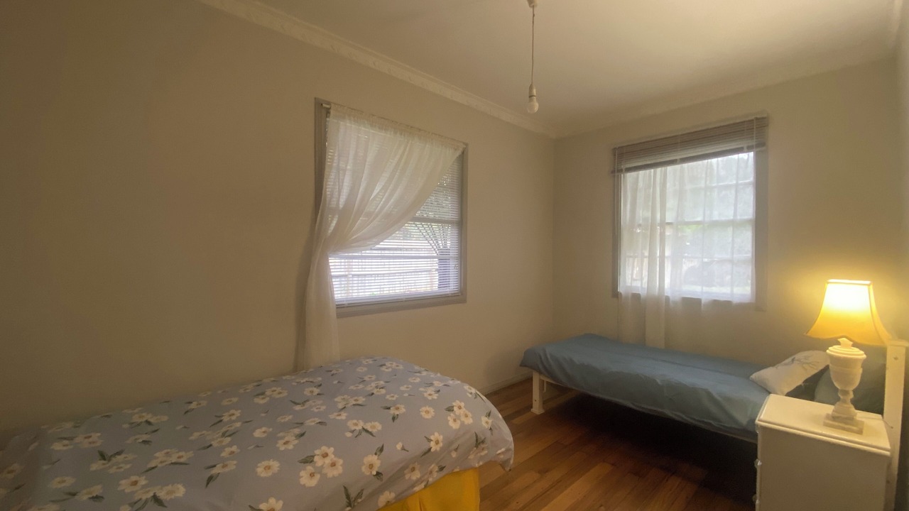 Photo of Bedroom in East Warburton