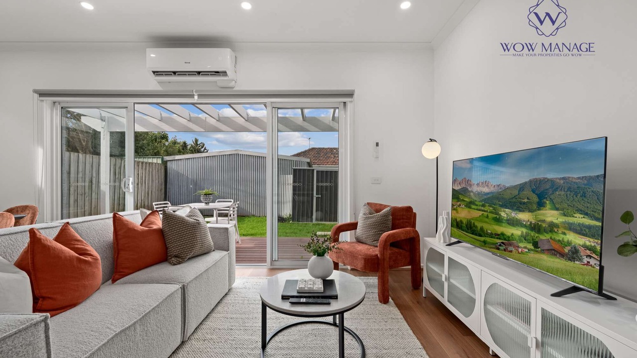 Photo of Livingroom in Sunshine
