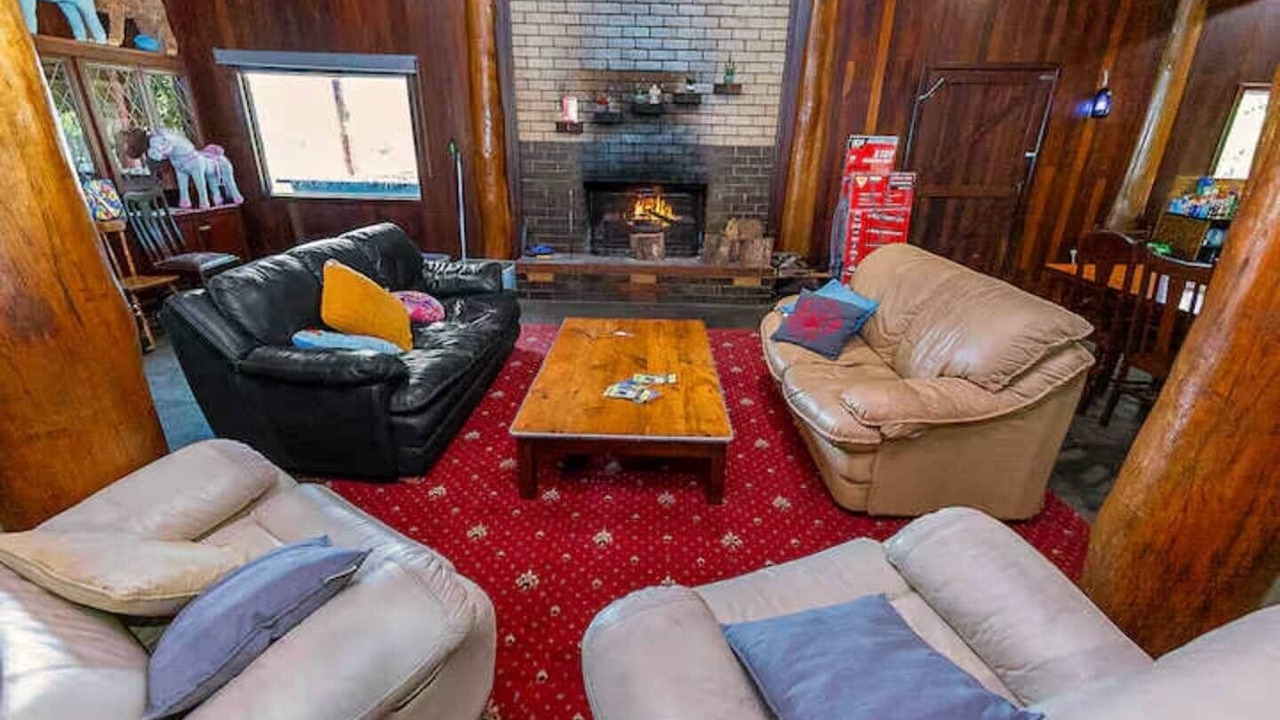 Photo of Livingroom in Upper Warren
