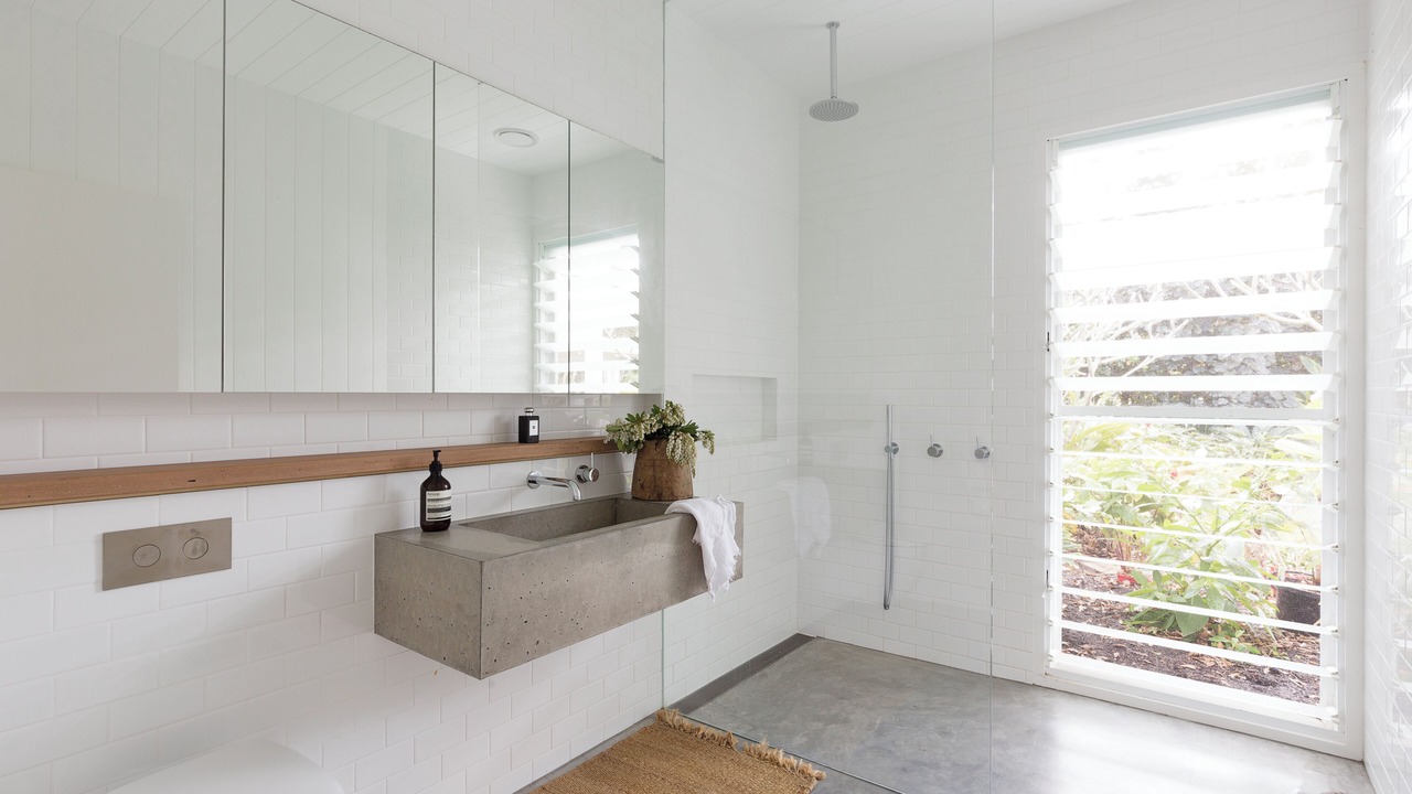 Photo of Bathroom in Avalon Beach