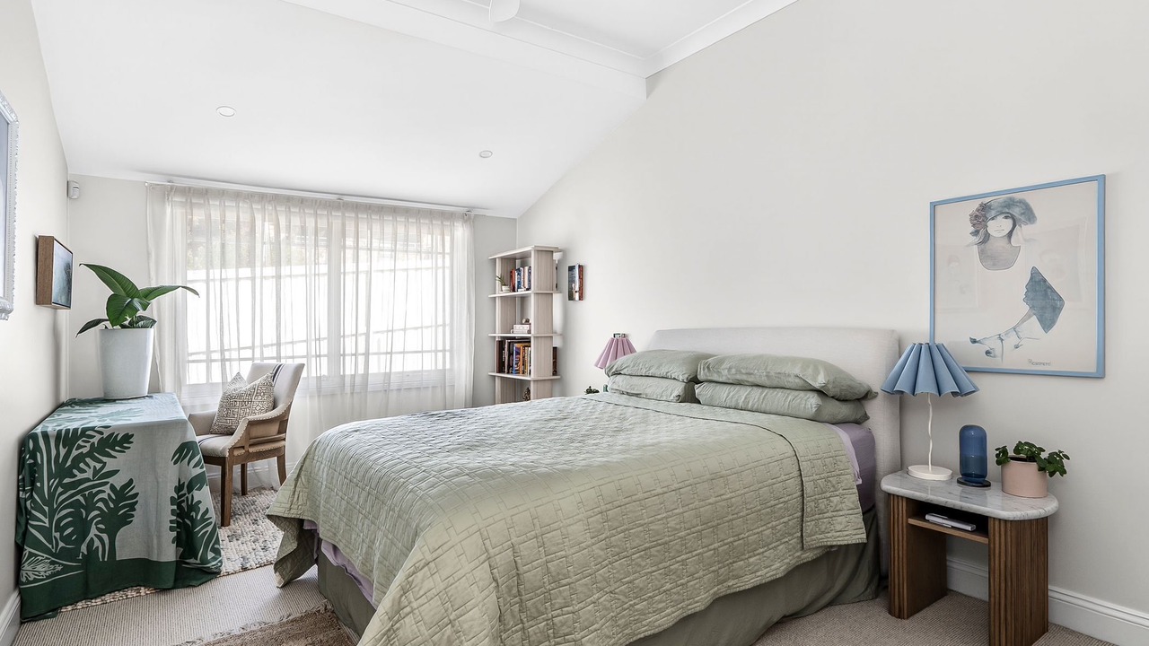 Photo of Bedroom in Newport