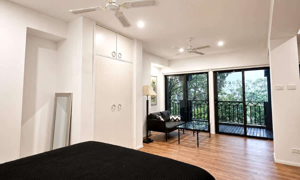 Photo of Bedroom in Saratoga